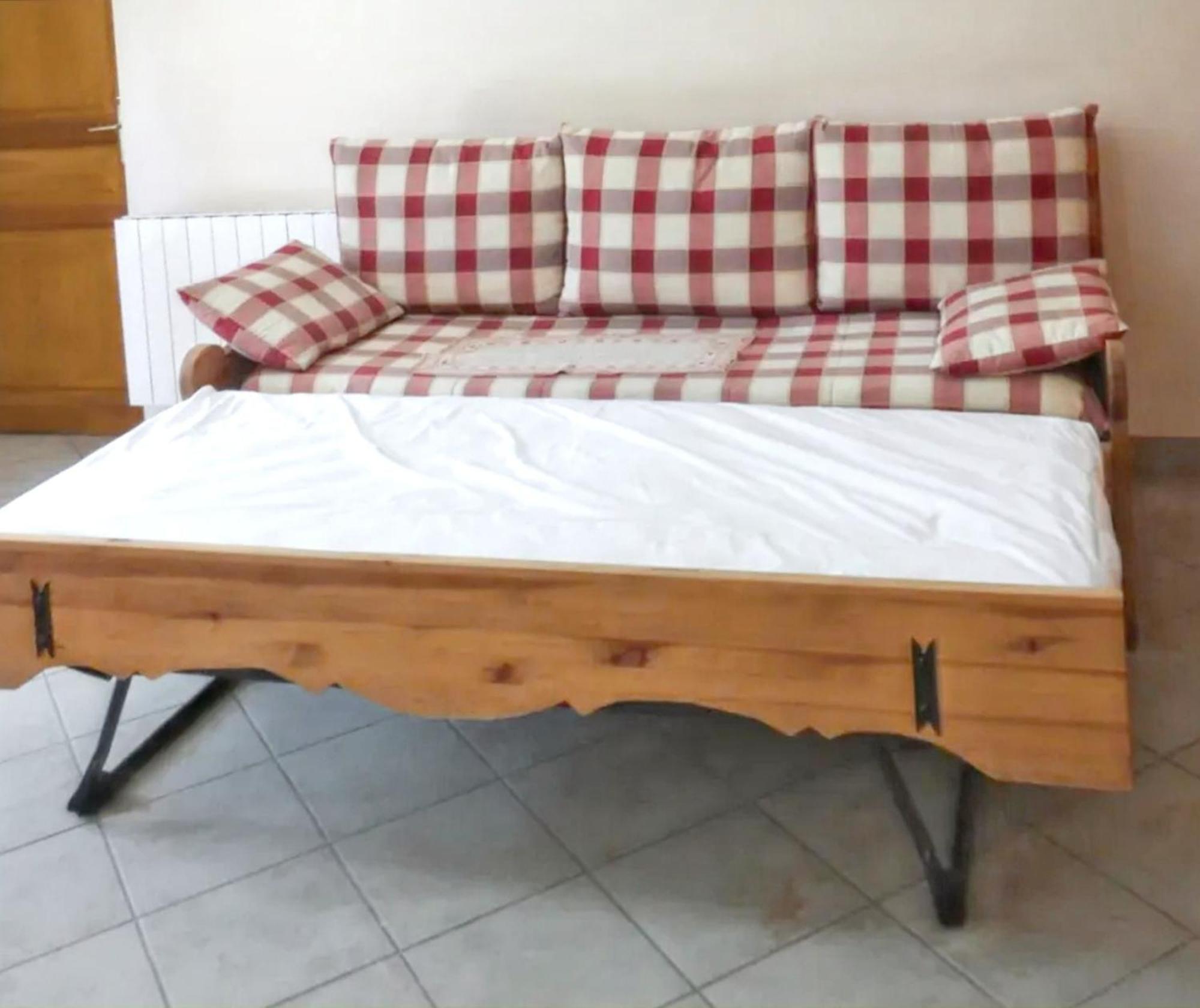 Appartement Paisible A Saint-Crepin Avec Vue Sur La Montagne Exterior foto